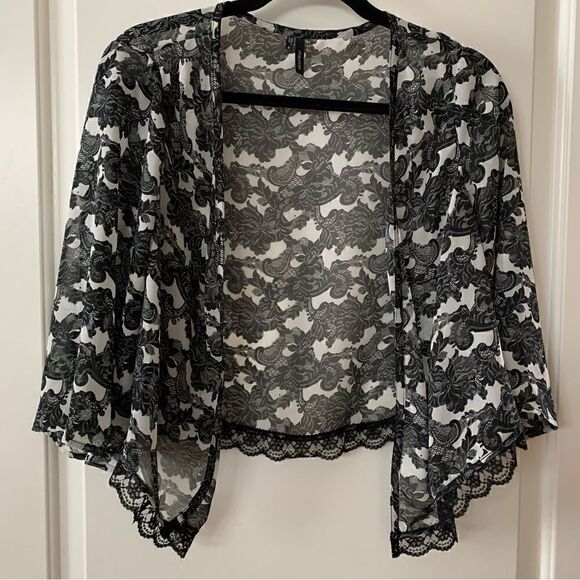 Vintage Sheer Top Black Lace Bell Sleeve Open Front goth fairy shirt size small‎ - Picture 1 of 4